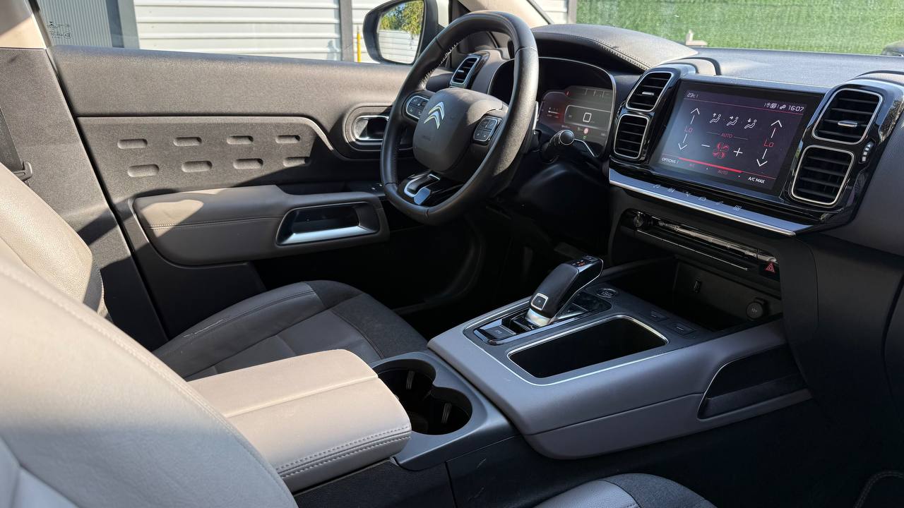 Панель приборов и мультимедиа Citroën C5 Aircross