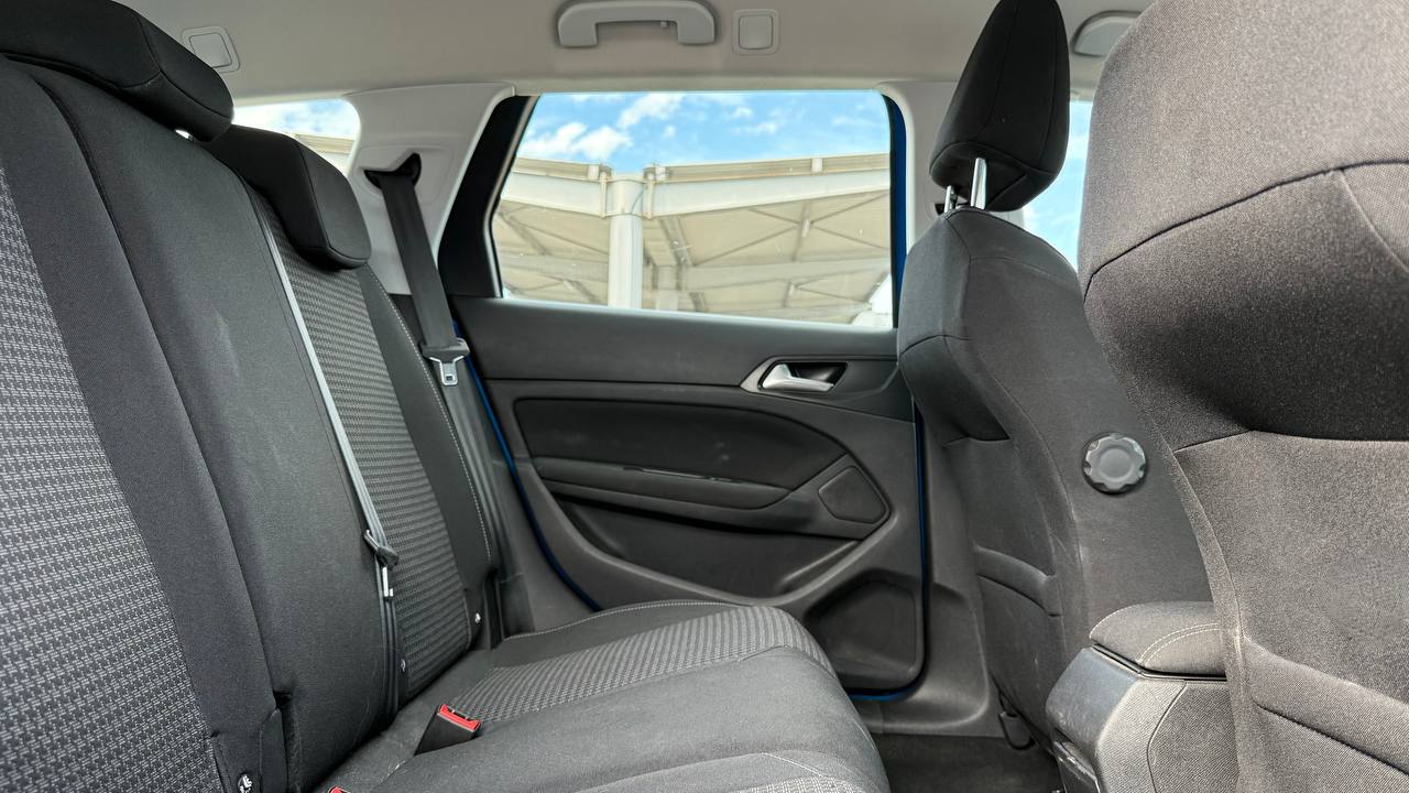Задние сиденья Peugeot 308 SW