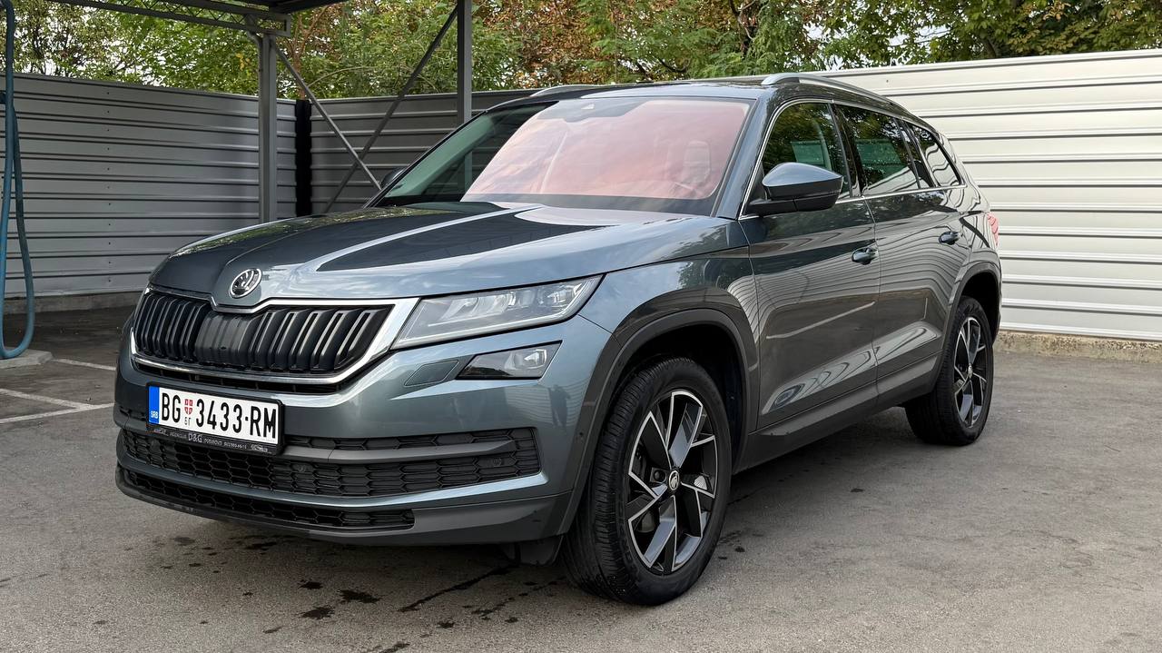 Серый Škoda Kodiaq 2.0 TDI Clever 2021 года после доставки в Сербию